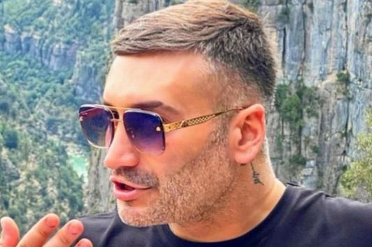 A picture of Cagdas Baybasin wearing sunglasses and a T-shirt