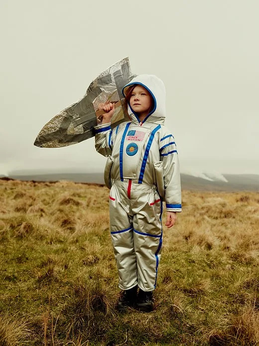 Neil-Bedford-Neil Bedford Is-There Instagram-On-Mars Portrait-of-Britain-vol.8-Shortlist