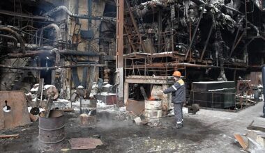 EU sends emergency generators to Ukraine as Russian strikes cut power for heating