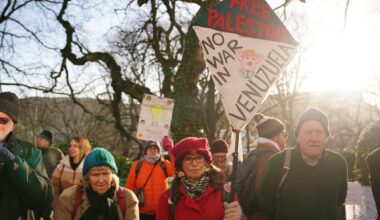 Protesters outside US consulate in Edinburgh call for release of Maduro