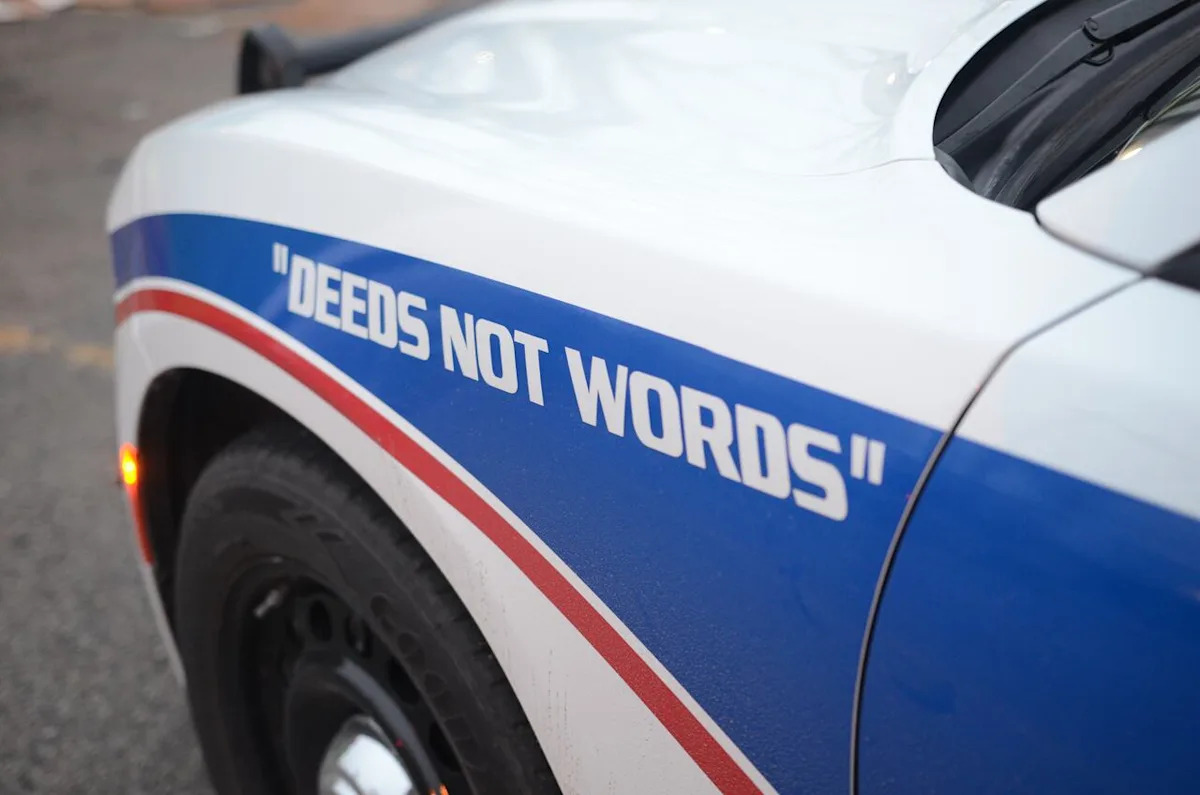 London police look to identify man after teen girl sexually assaulted in Sifton Bog