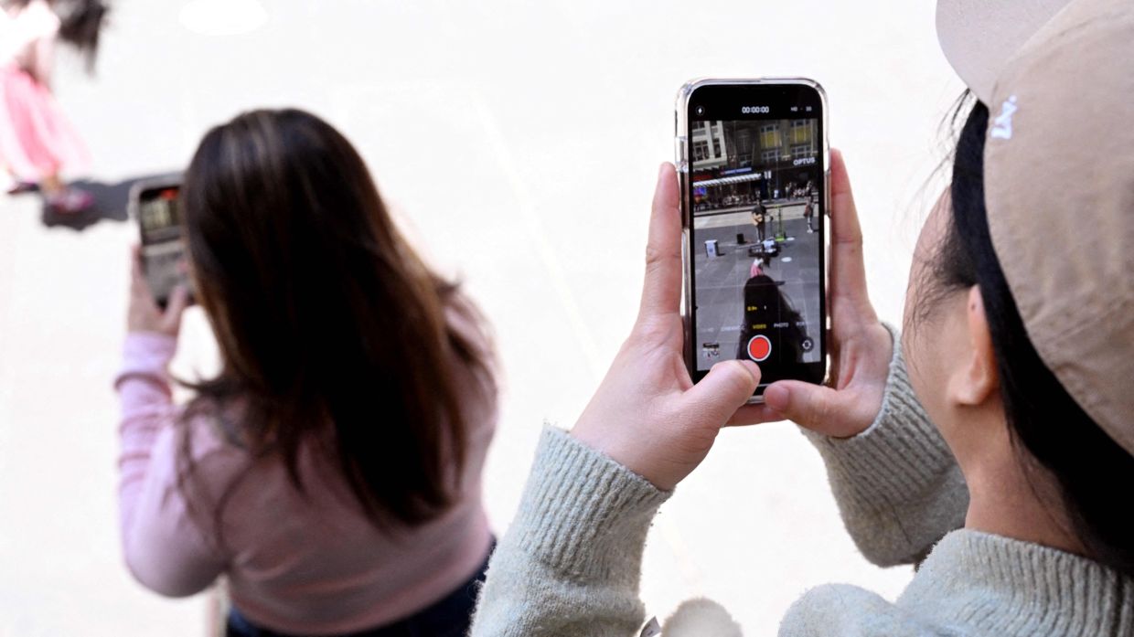 How do teens feel about cellphone bans? You might be surprised