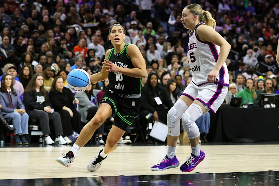 Kelsey Plum of the Phantom controls the ball against the Breeze during the Unrivaled game at Xfinity Mobile Arena in Philadelphia on Jan. 30, 2026.