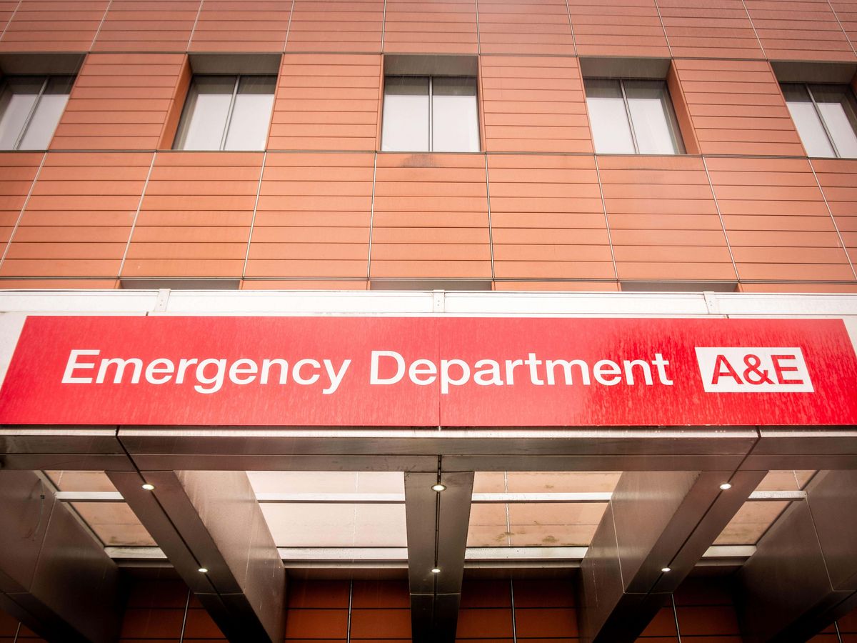 Supporting image for story: What the latest NHS hospital figures for England show