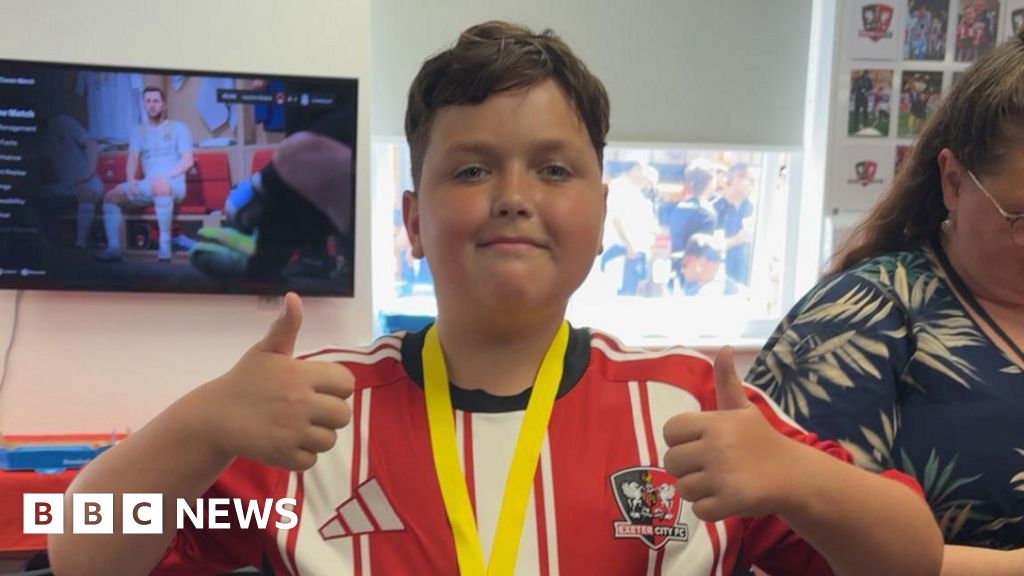 Partially blind fan heading to Manchester for Exeter FA Cup match