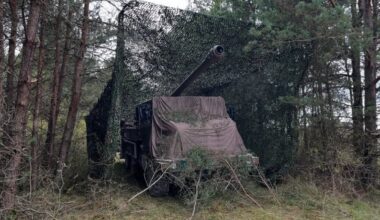 Anti-drone net structure for the CAESAR self-propelled howitzer / Photo credit: The 68th African Artillery Regiment