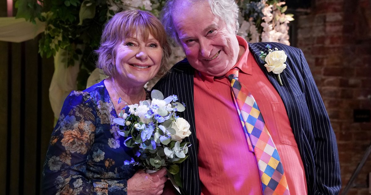 EastEnders spoilers: Shock proposal and wedding drama for Nigel Bates