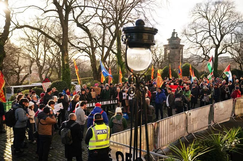 Dozens of Edinburgh protestors gather outside US consulate to 'condemn Trump'
