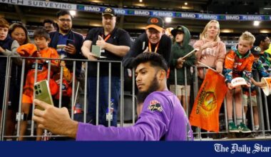 Rishad’s Hobart first to reach playoffs