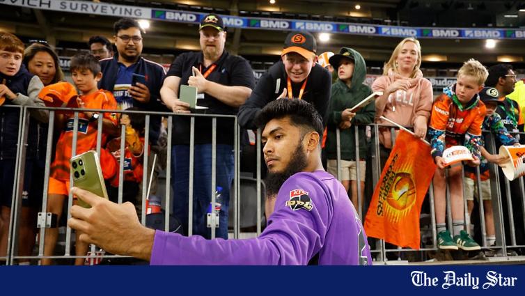 Rishad’s Hobart first to reach playoffs