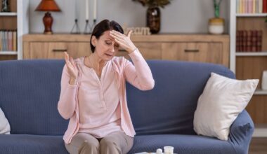 NHS alert for common medication - 12 groups of people should contact GP before taking it