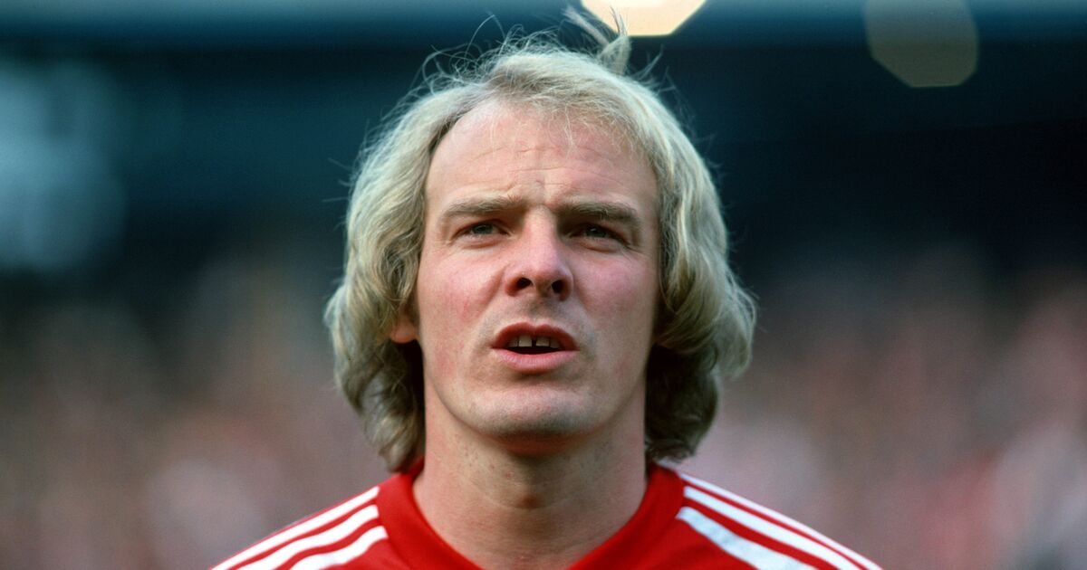Football icon Terry Yorath dies aged 75 as daughter Gabby Logan forced to leave MOTD | Football | Sport