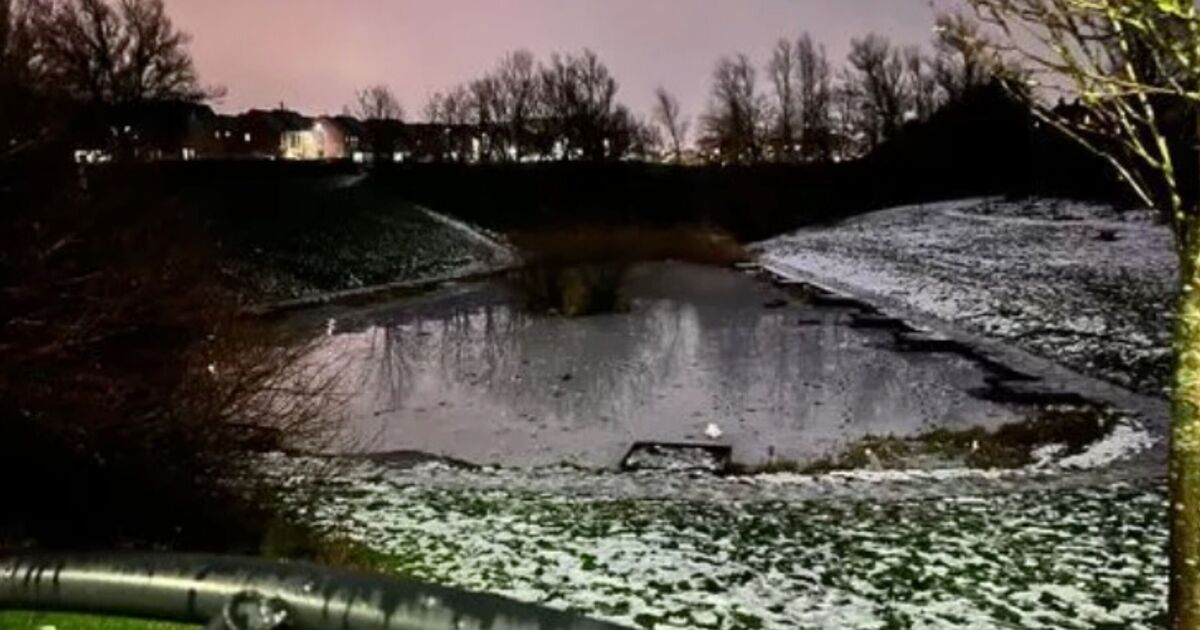 Heartbreak in Sheffield as body found at frozen pond | UK | News