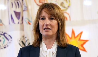 Rachel Reeves pay-per-mile plot in tatters as drivers ditch EVs