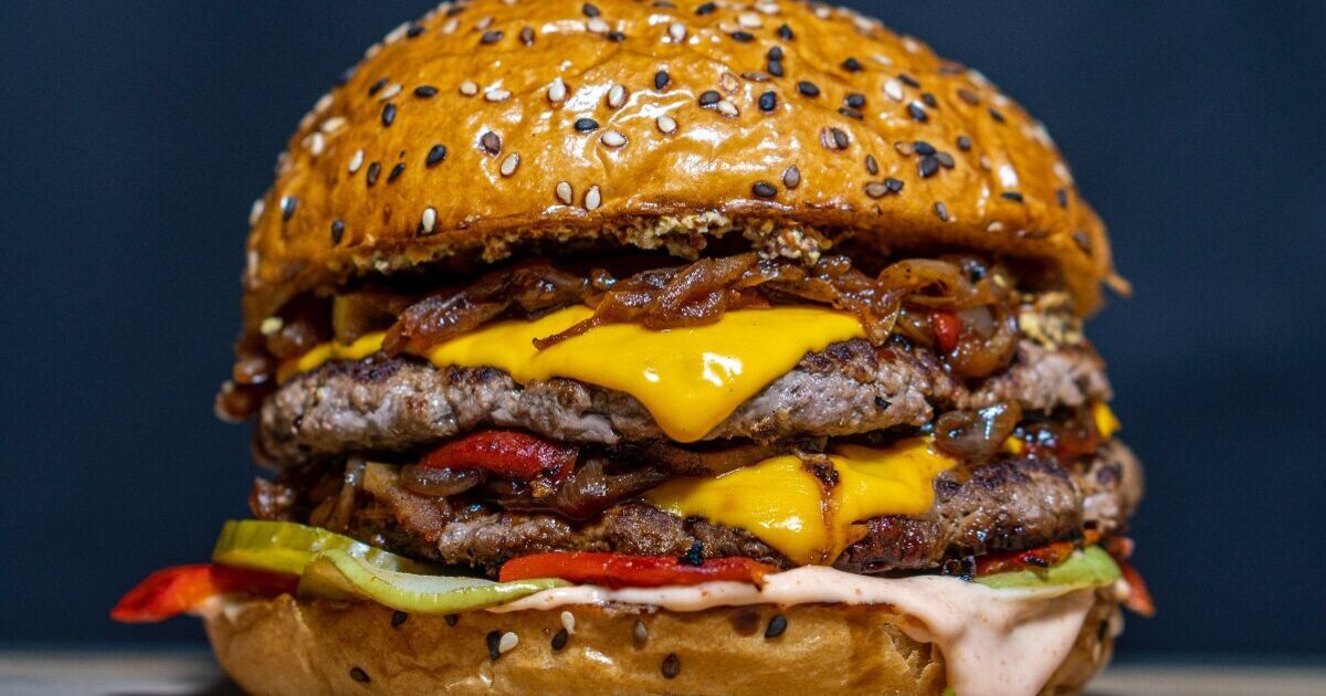 Popular fast food chain collapses into administration | UK | News