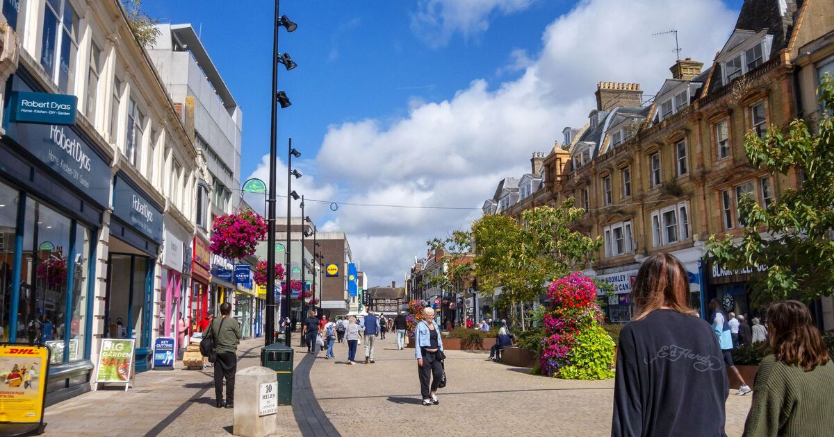 Full list of closures hitting UK high streets in February - from banks to budget shops | UK | News