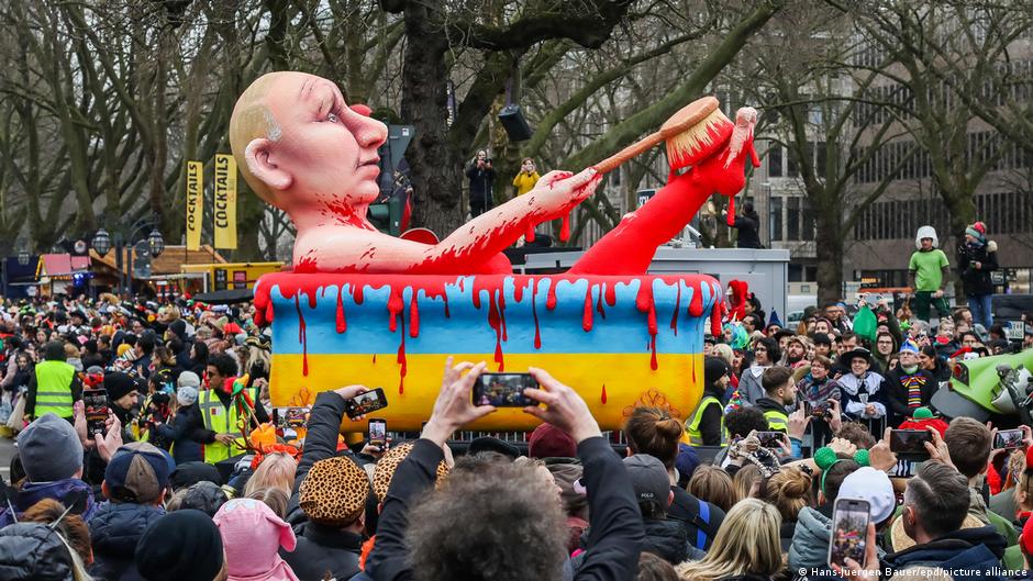 Trial against German carnival satirist underway in Russia