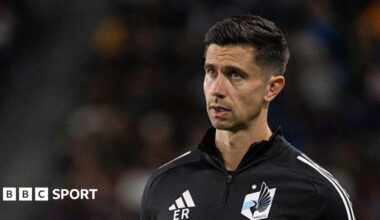 Eric Ramsay watches Minnesota United from the touchline during a match against Los Angeles Galaxy