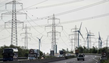 Wind and solar generated more power than fossil fuels in 2025 in EU milestone