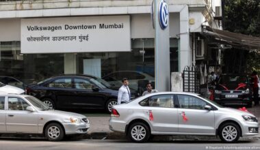 As China sales slow, Germany's carmakers look to India – DW – 01/11/2026