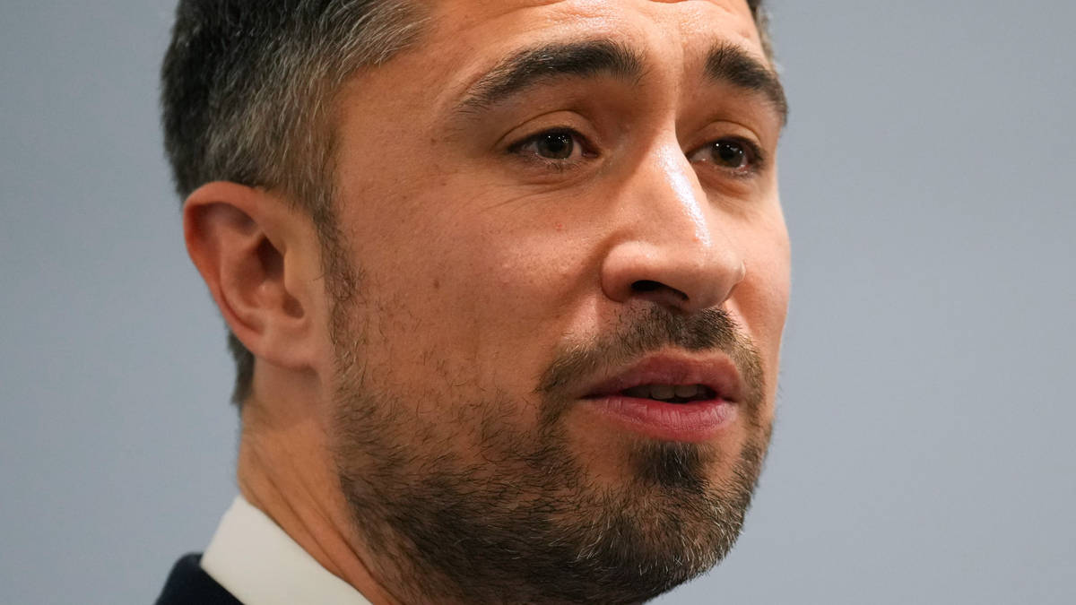 Jewish MP's routine visit to local school 'cancelled' over concerns presence would 'inflame teachers'