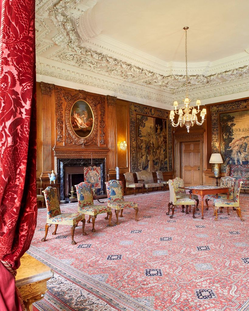 royal room inside palace