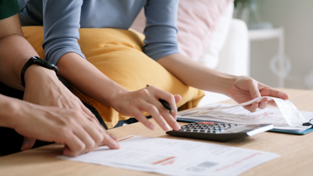 Euro area annual inflation down to 2.0% - Euro indicators