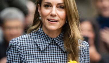 Kate Middleton Reacts to Royal Fan's Chair Breaking