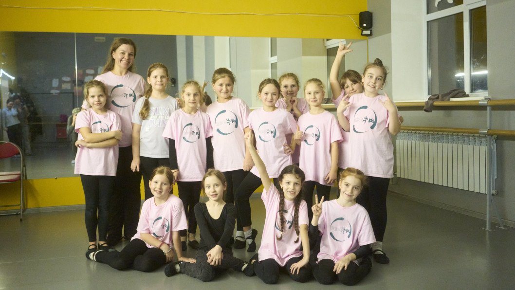 “We Are Unbreakable”: How Ukrainian Children Face Daily Blackouts Amid Russian Strikes