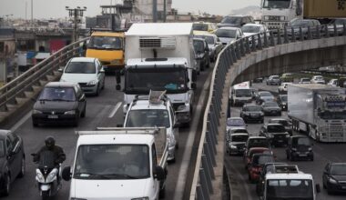 Greece has oldest car fleet in Europe, industry report says