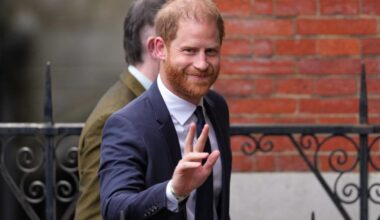 Prince Harry returns to London court for battle against tabloids – The Mercury News