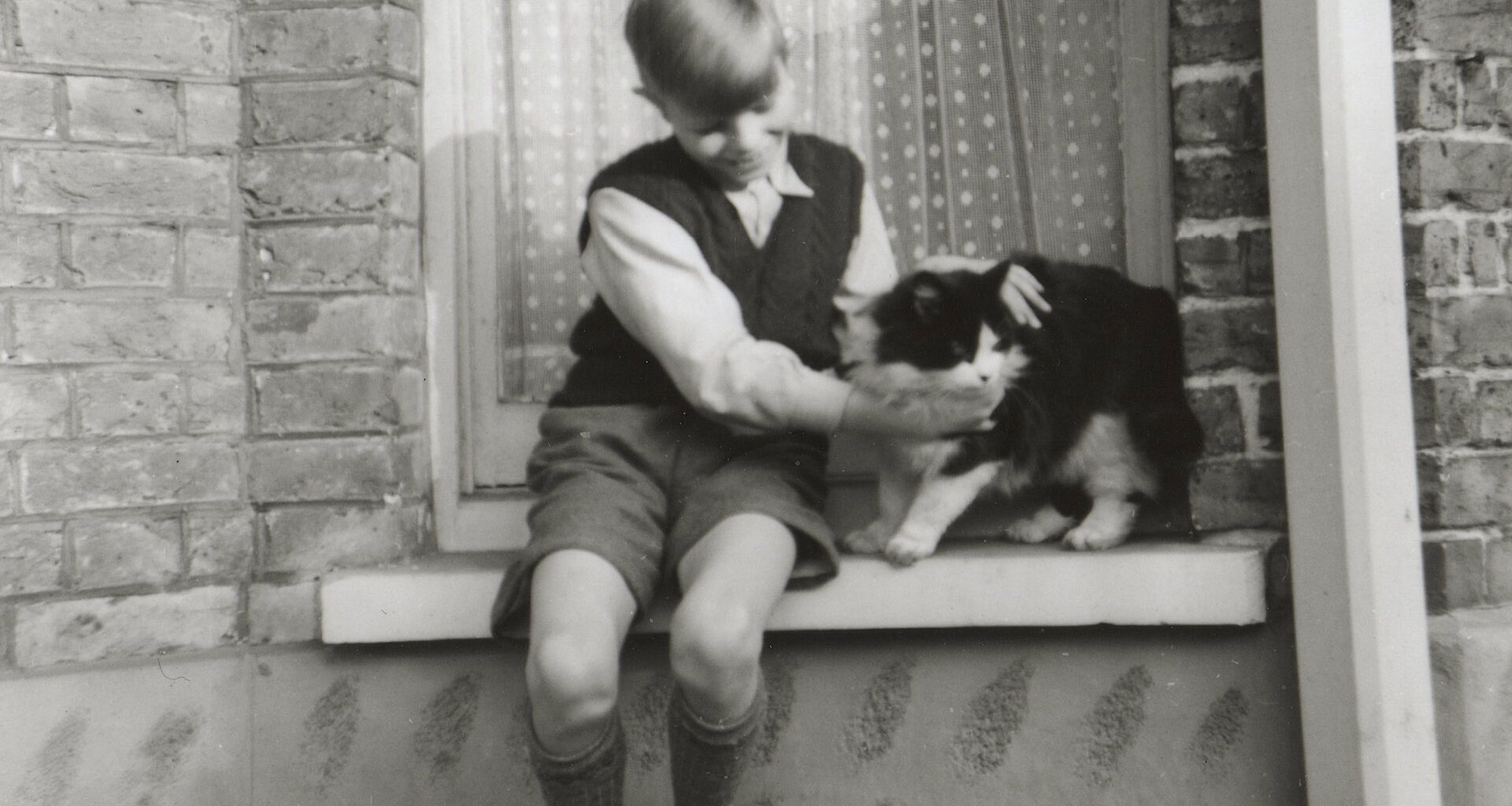 David Bowie’s London childhood home to be restored for the public