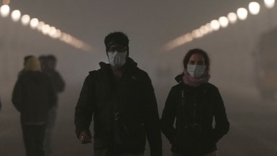 With air quality deteriorating, the Commission for Air Quality Management (CAQM) invoked Grap Stage 4 emergency restrictions on Saturday evening. (PTI)