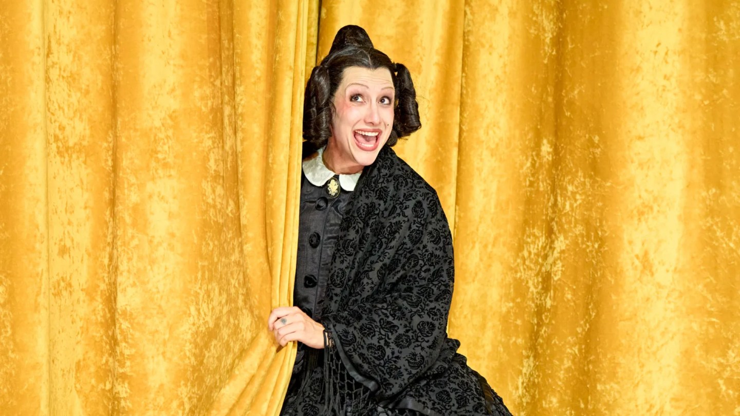 How Mason Alexander Park Made London Fall in Love With 'Oh, Mary!'