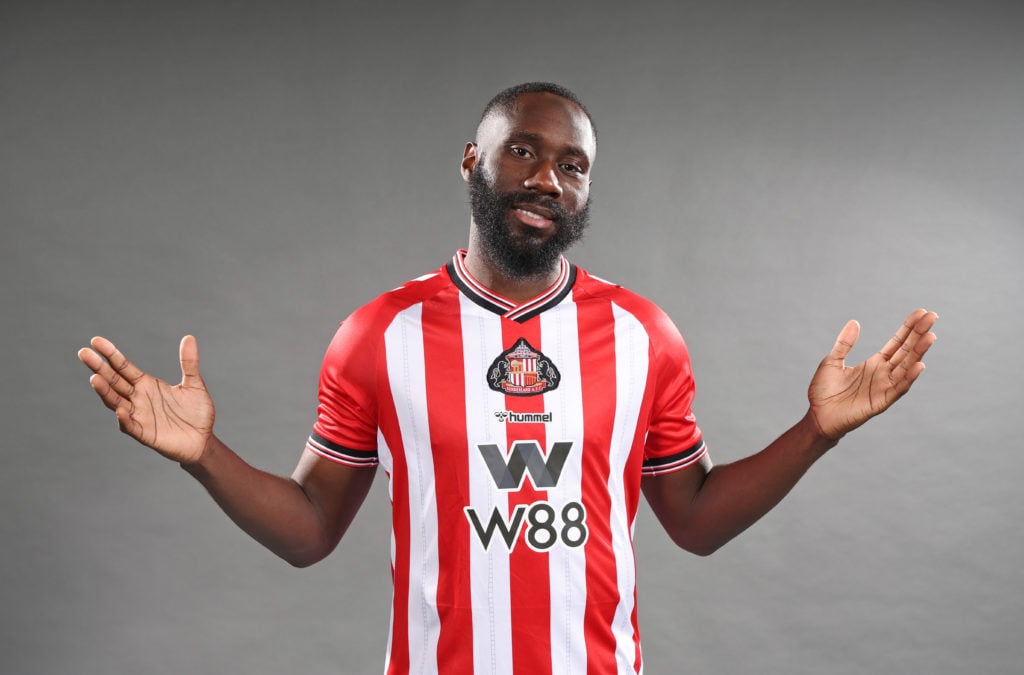 Sunderland Unveil New Signing Arthur Masuaku