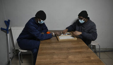 Russia Recruits Gamers for ‘Meat Grinder’ War