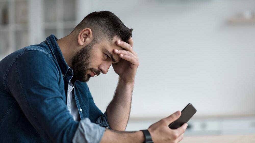 Waiting times in the public system have stretched to months, sometimes longer (Photo: Shutterstock) דיכאון המתנה לטיפול נפשי