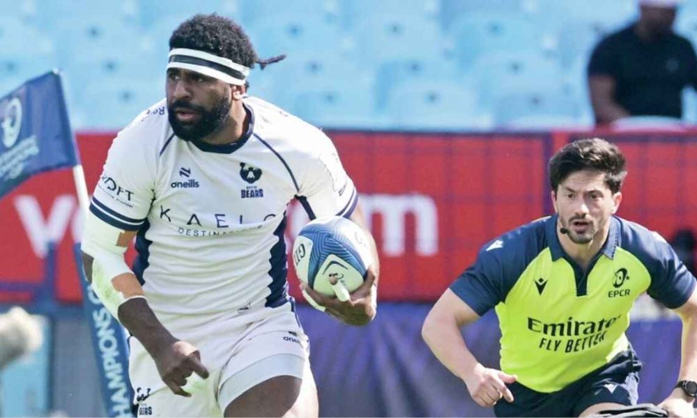 Kalaveti Ravouvou goes through to score for Bristol Bears