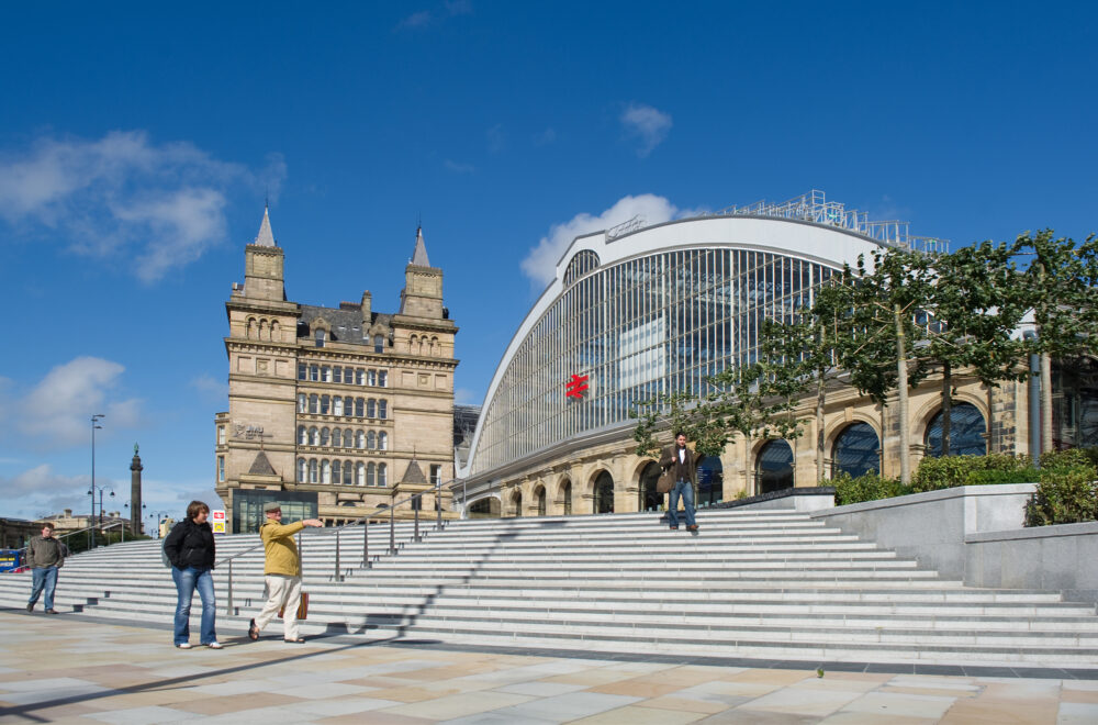 New agreement sees funding secured for new Liverpool – Manchester railway