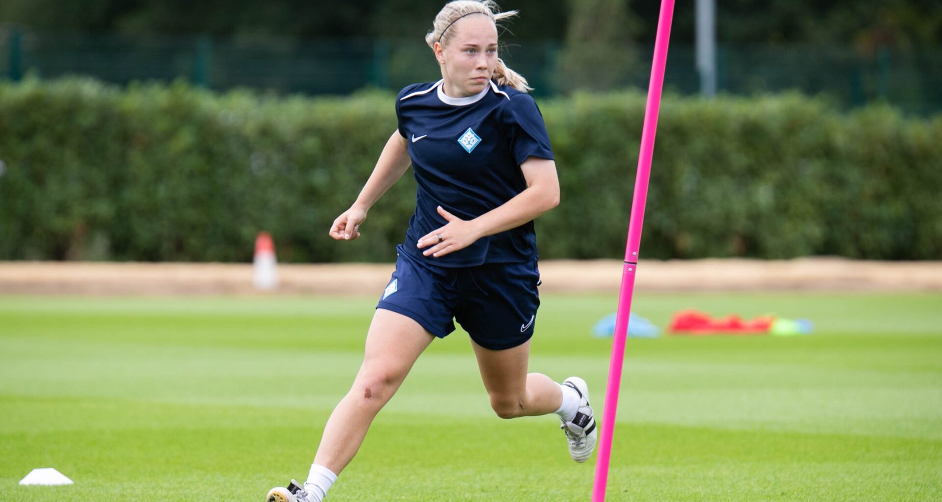 London City Lionesses forward makes switch to Championship