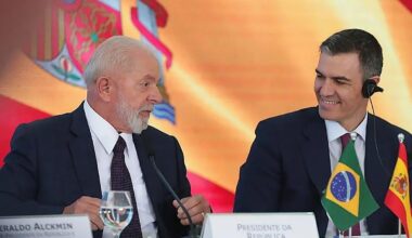 Spain's PM joins left-wing Latin American governments in condemnation of intervention in Venezuela