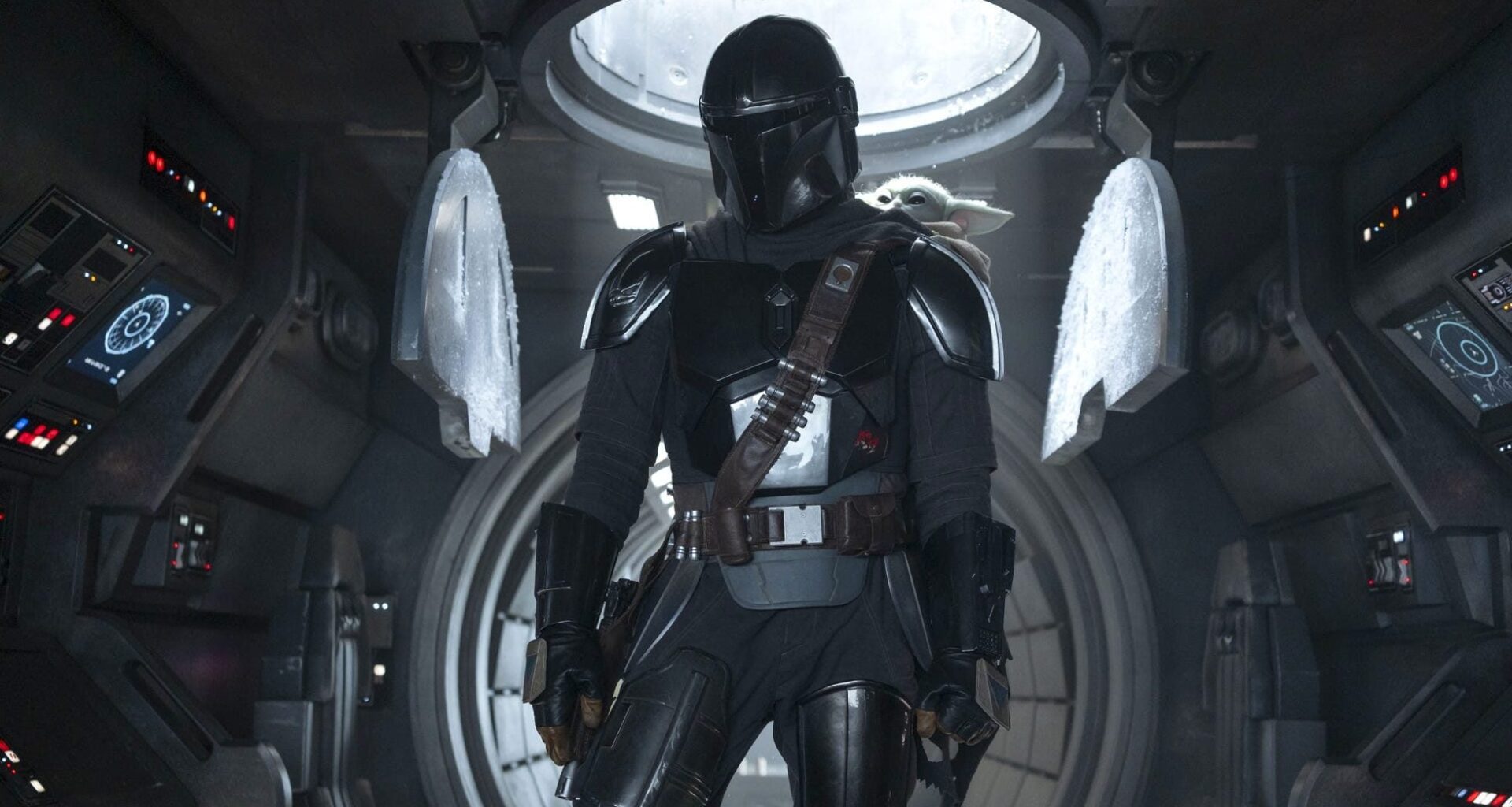 New Photo for 'The Mandalorian and Grogu' Showcase the Titular Characters In Stunning Detail