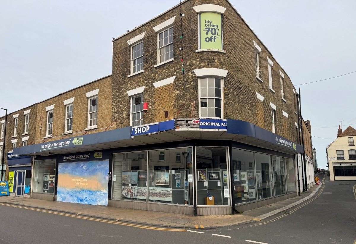 Pop-up art gallery set up at ‘eyesore’ former The Original Factory Shop in Deal as long-term future remains undecided