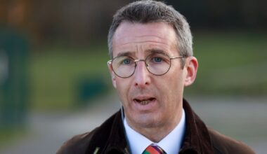 Andrew Muir accuses politicians of “deliberate attempt to undermine the science” over Lough Neagh – The Irish News