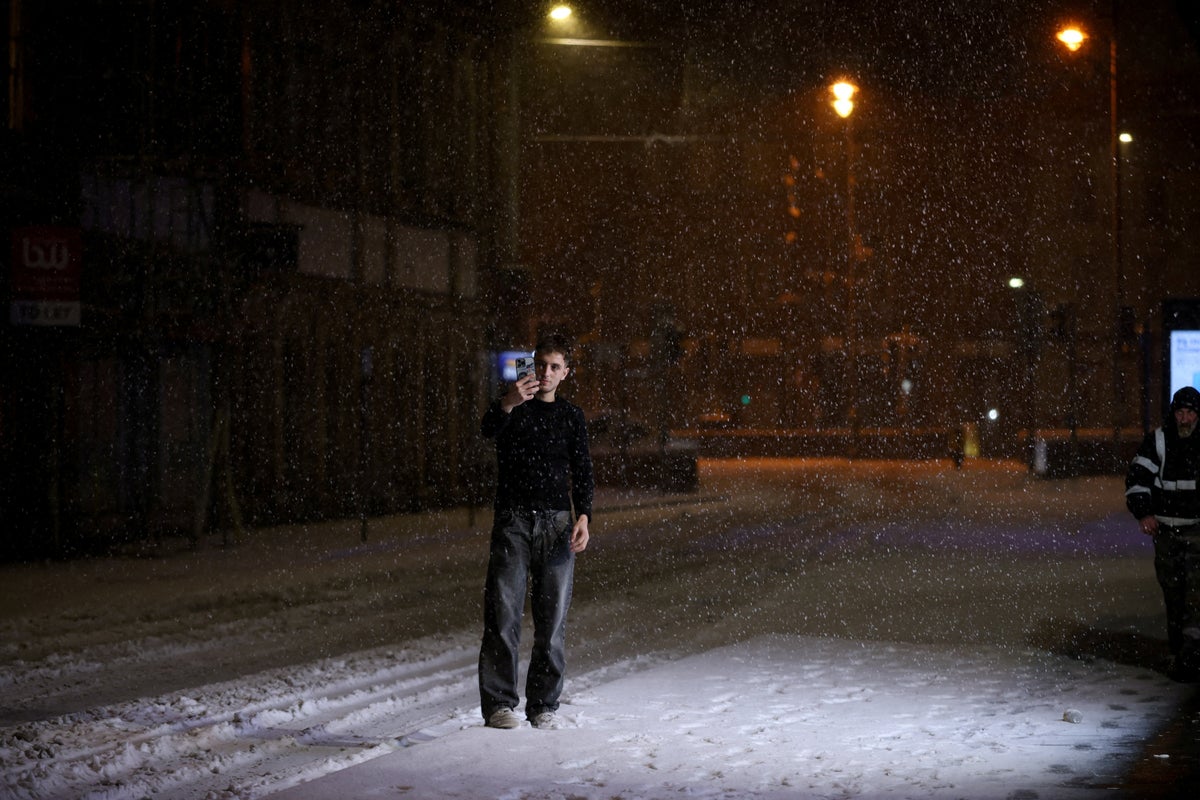 Full list of UK schools closed today as Storm Goretti continues to cause disruption