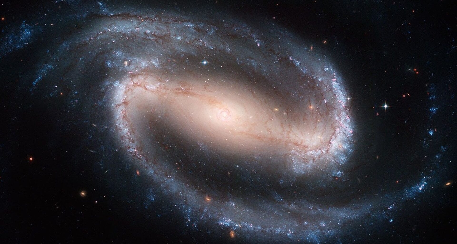 Hubble image of the Barred Spiral Galaxy NGC 1300. Credit: NASA/ESA/The Hubble Heritage Team (STScI/AURA)/P. Knezek (WIYN)