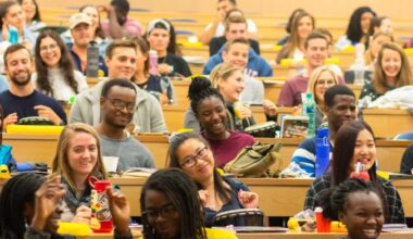 Students in a lecture Photo Credit: Creative Commons. Copyright holder: Lerato Mokhethi