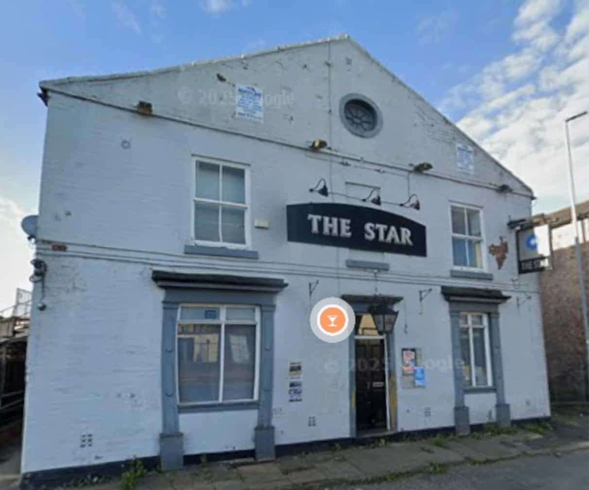 Historic Tong Road pub submits plans to tackle leaks