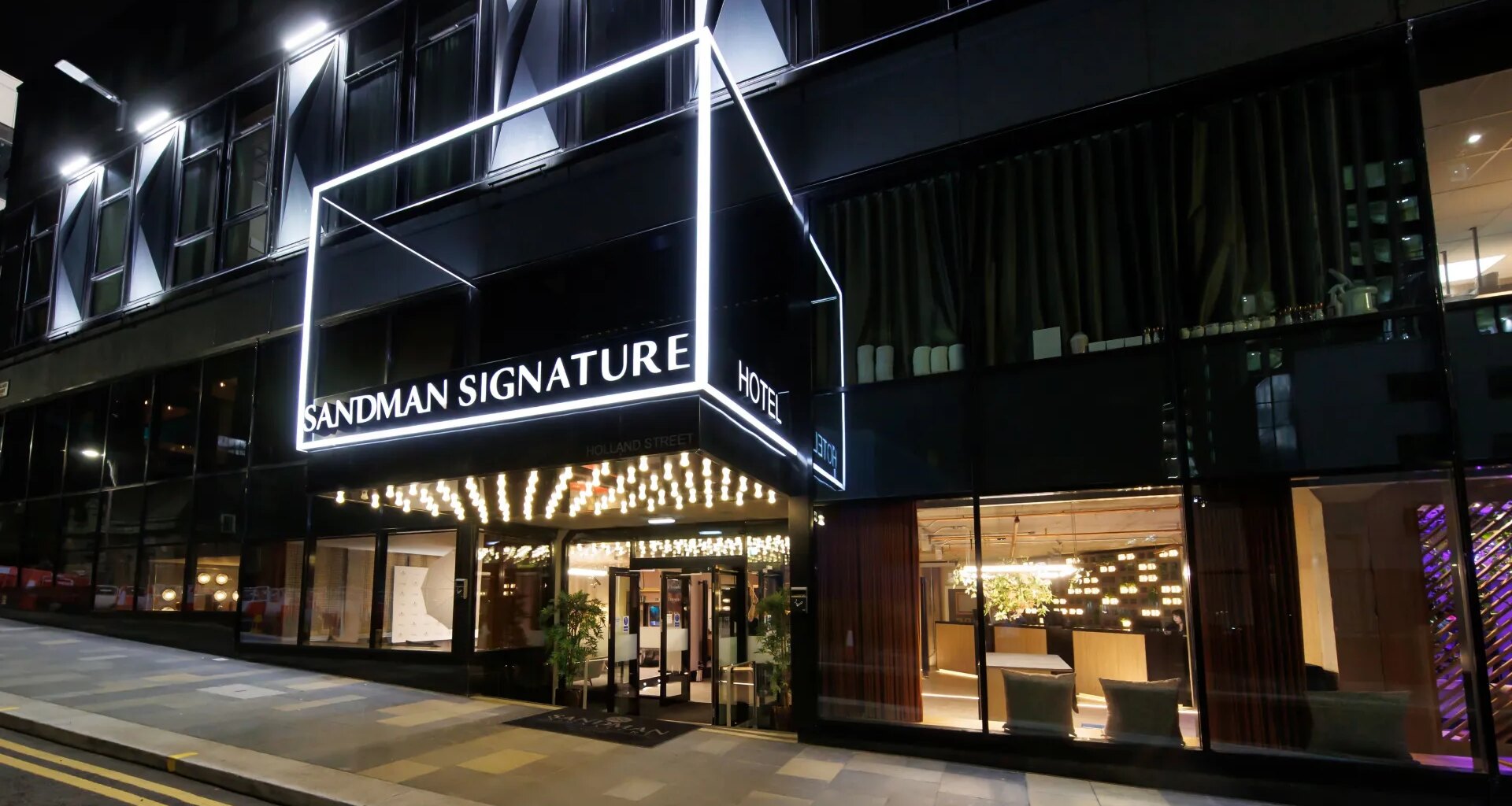 Inside the city centre hotel with quirky Glasgow charm and hidden gem steak house