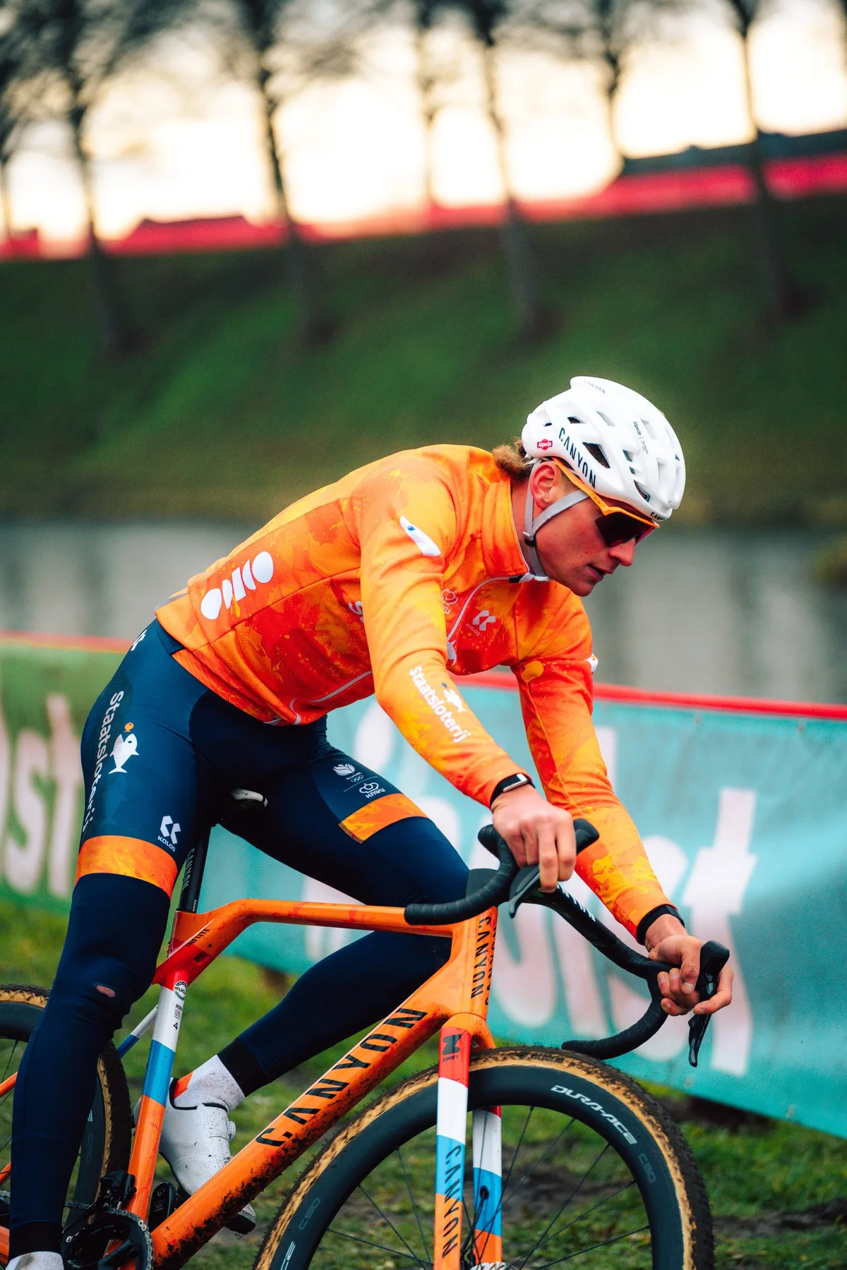 Mathieu van der Poel practising ahead of the 2026 UCI Cyclo-cross World Championships.